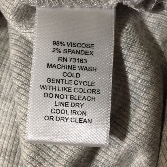 🌺🌺Crisscross Front Top🌺🌺 - Picture 6 of 6